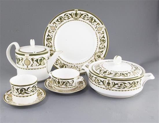 An extensive Royal Worcester Windsor pattern one hundred and eighty five piece tea, coffee and dinner service, 26cm across